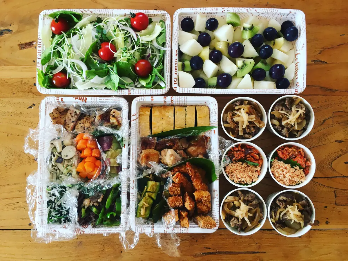 High angle view of vegetables in plate