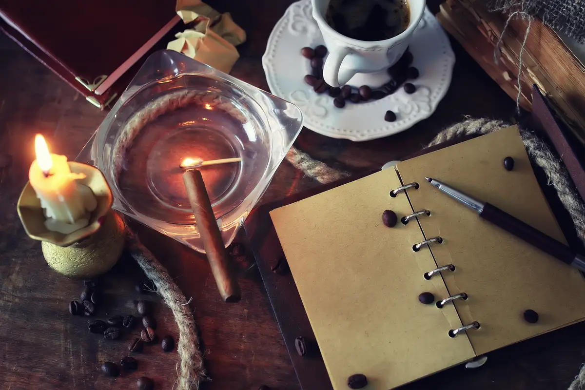 Retro paper empty and objects pen rope cigar