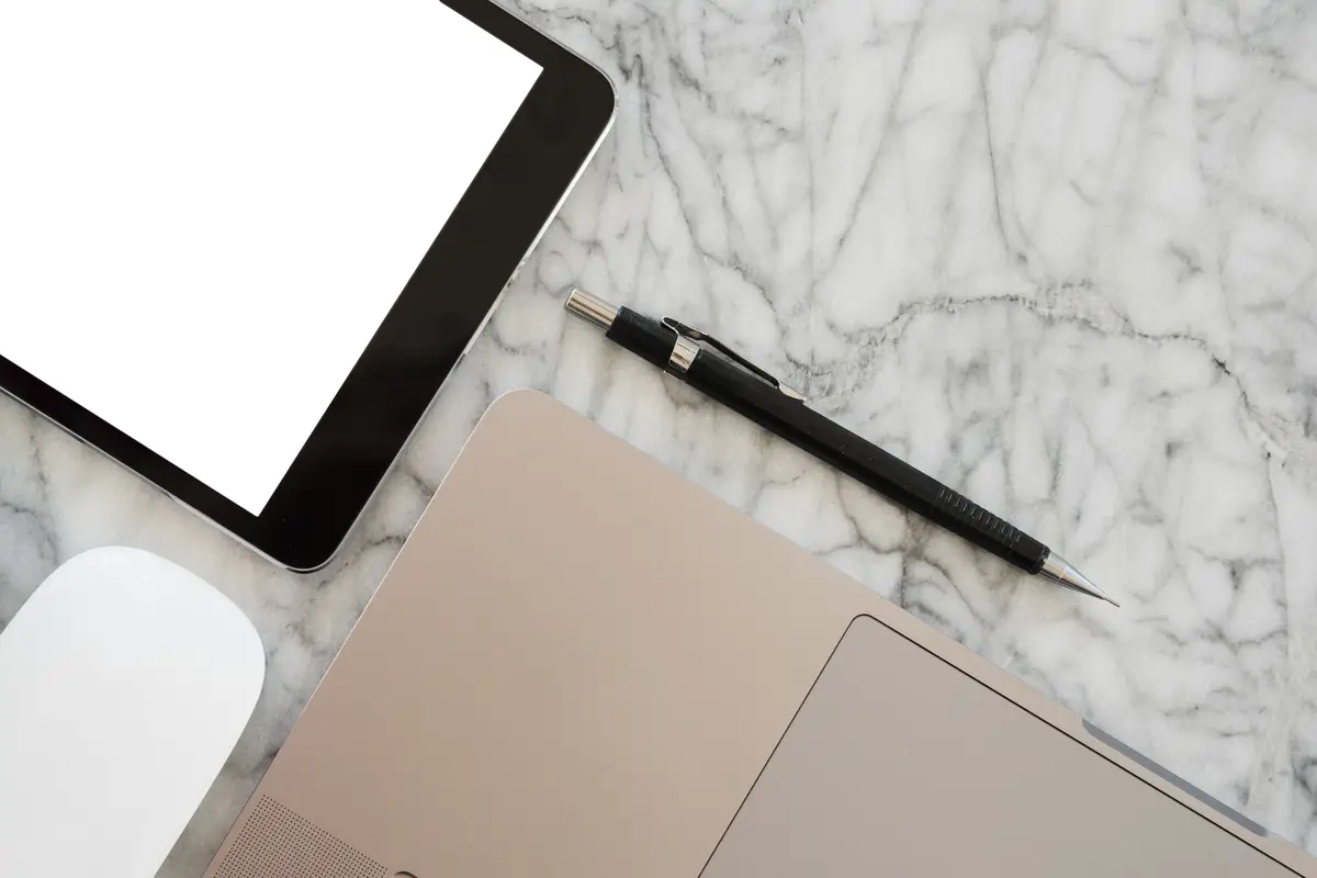 Business desk arrangement with tablet