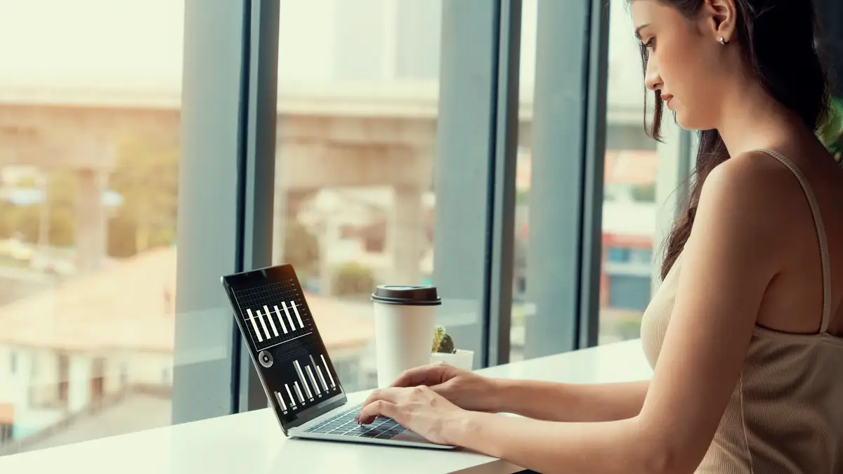 Business visual data analyzing technology by creative computer software