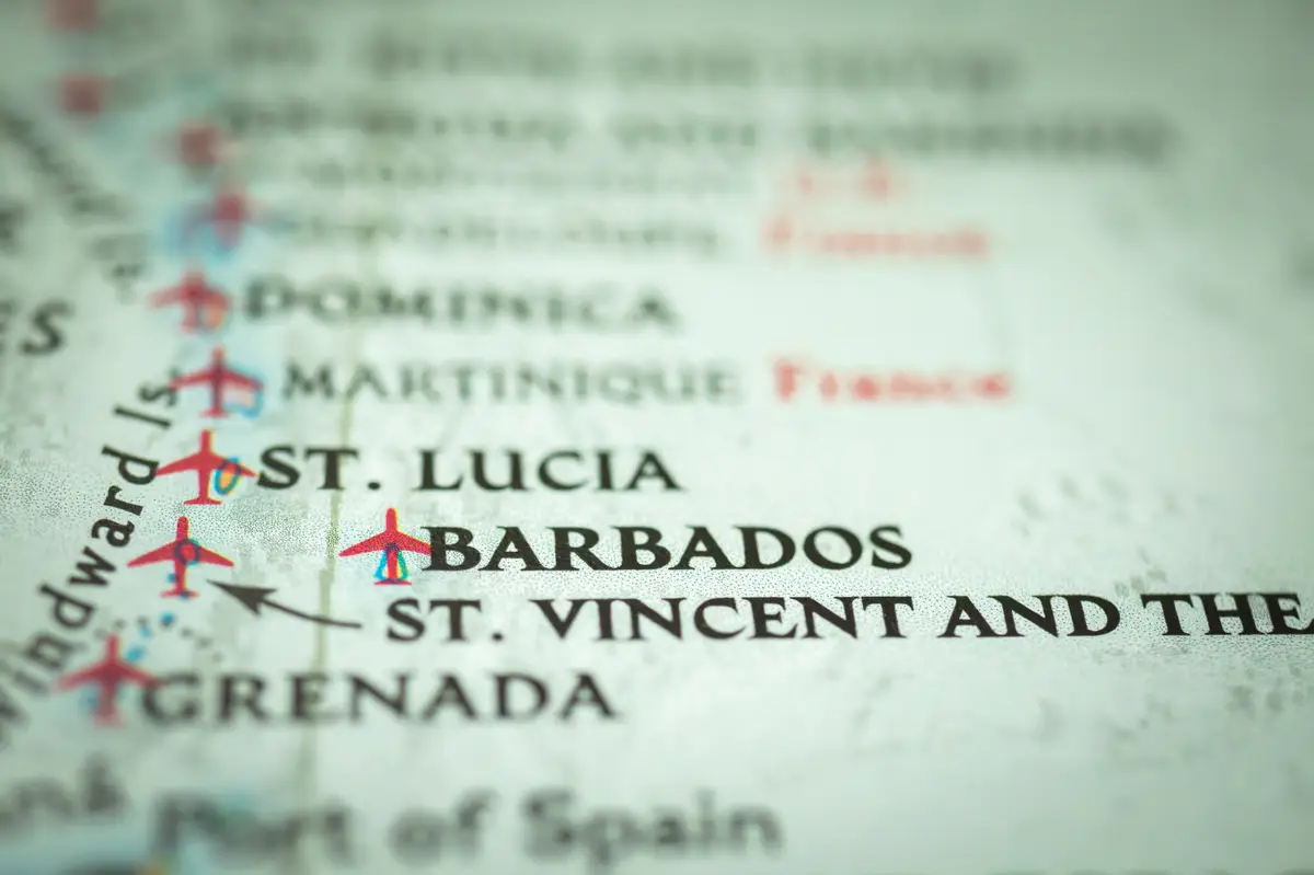 Tax Identification nos EUA: Guia Completo para Brasileiros 2 Location Barbados closeup tourism and trip concept North America