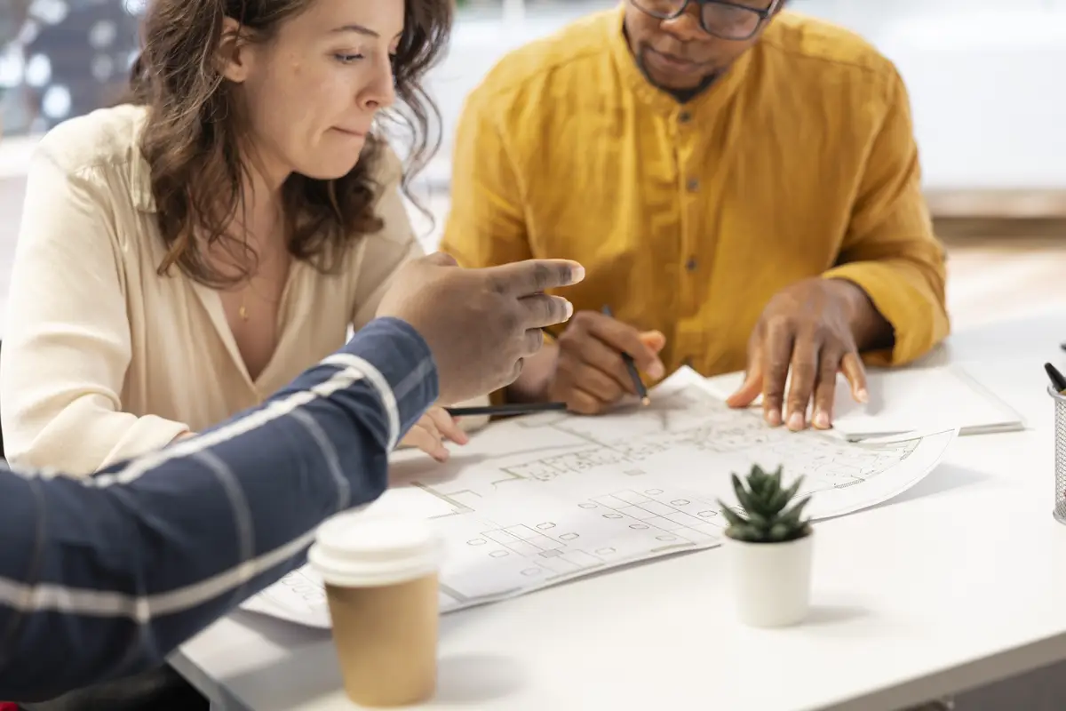 Entrepreneur collaborates with a real estate team of experts