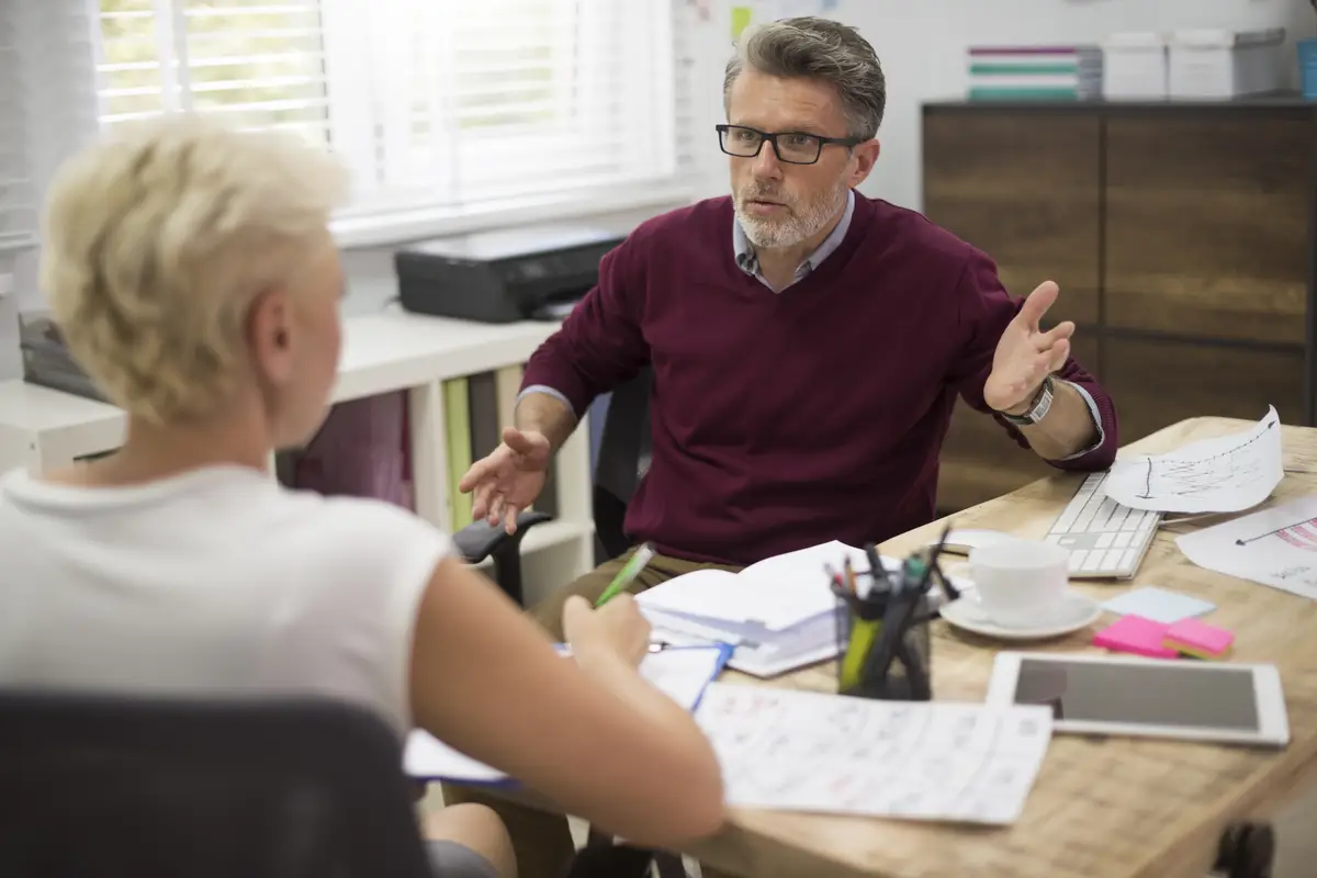 Problems in communication between boss and secretary