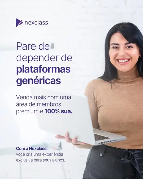 Professora analisando uma operação própria para vender cursos online com mais controle